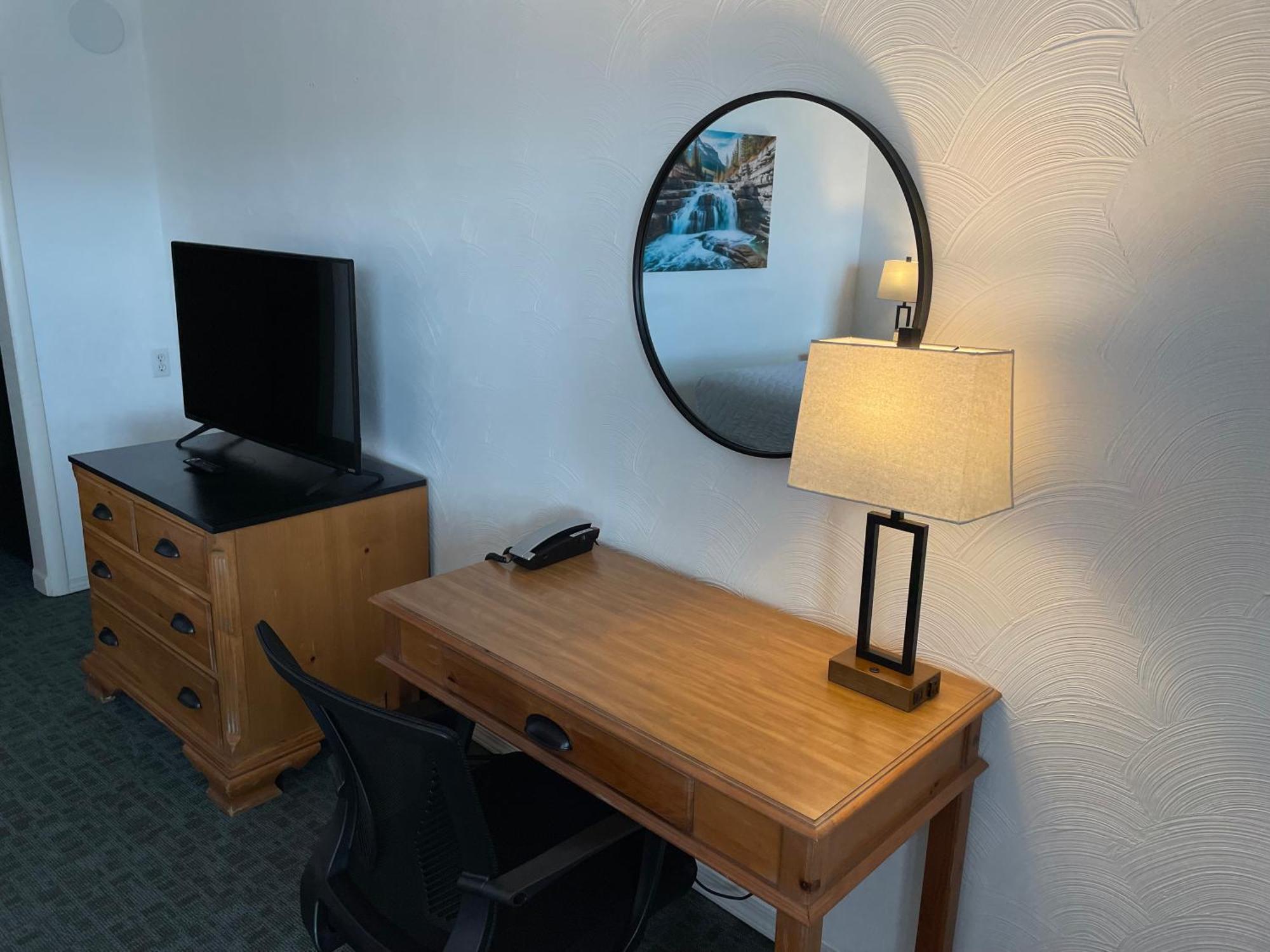 Americas Best Value Inn Полсон Экстерьер фото