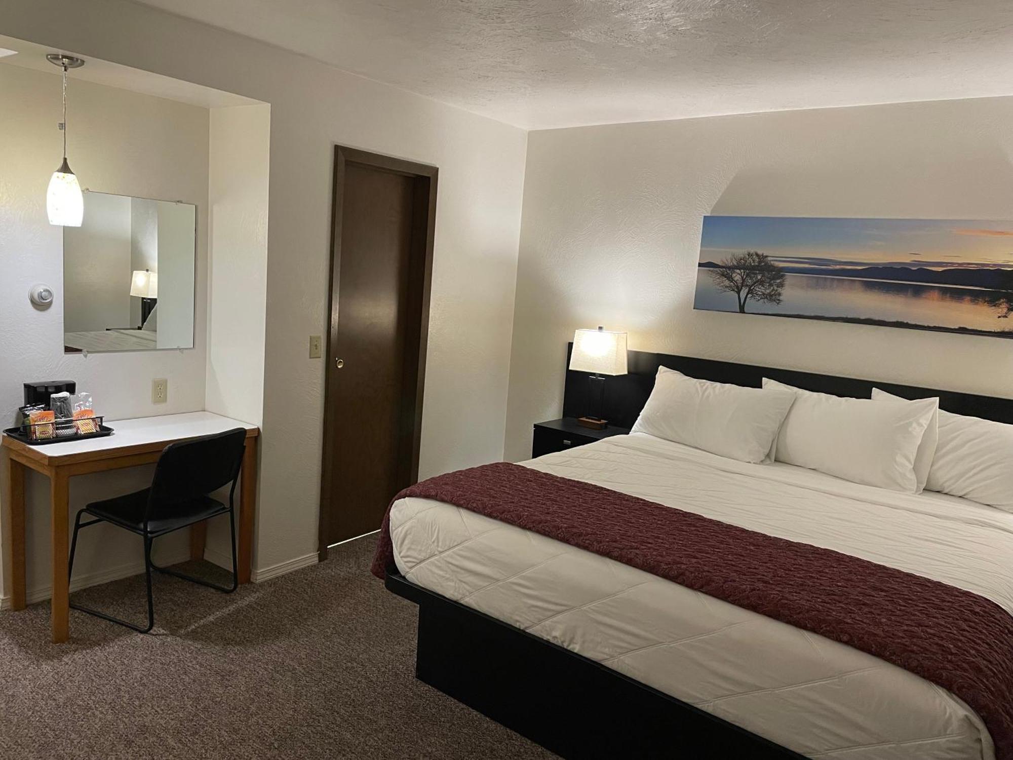 Americas Best Value Inn Полсон Экстерьер фото