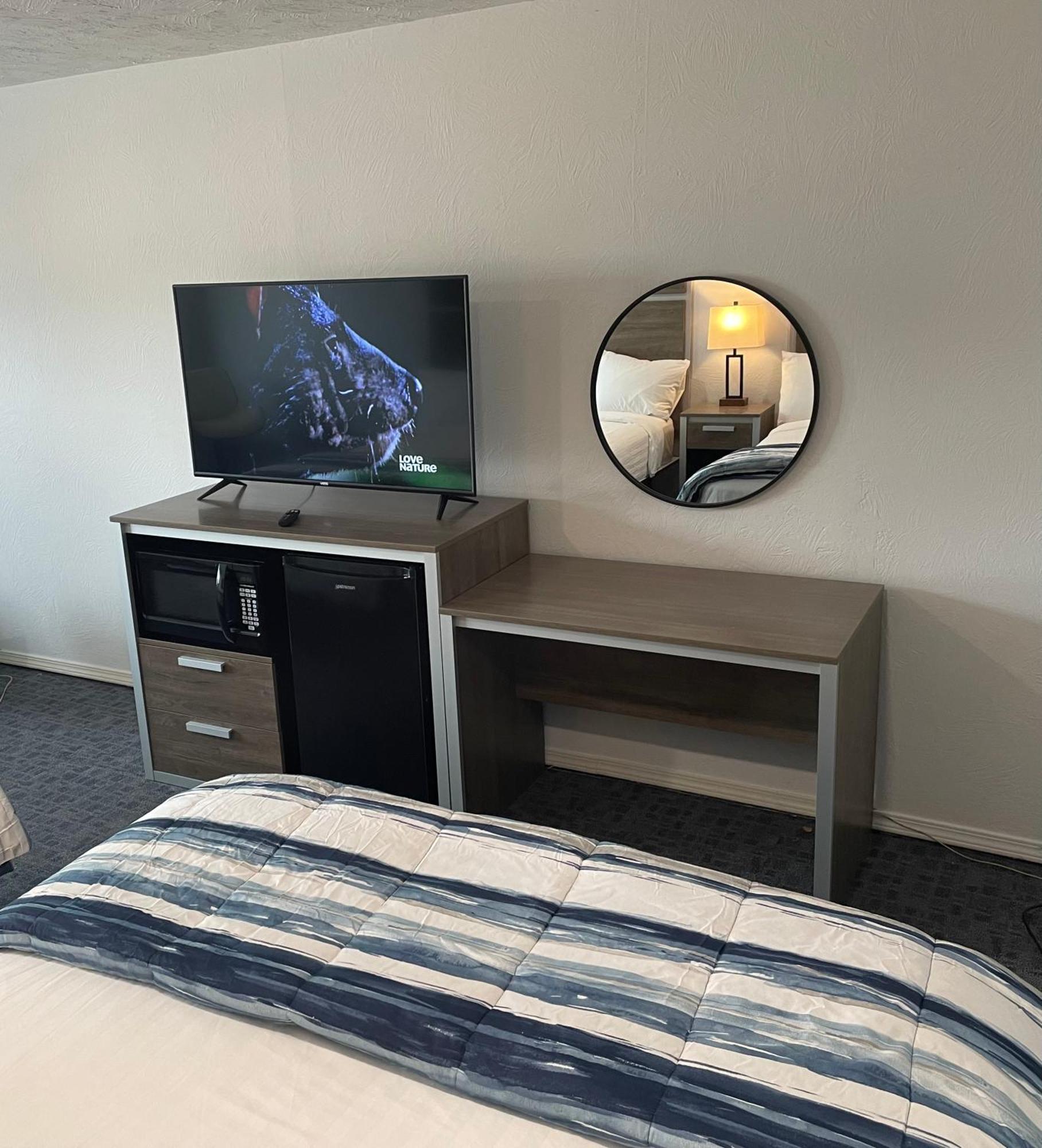 Americas Best Value Inn Полсон Экстерьер фото