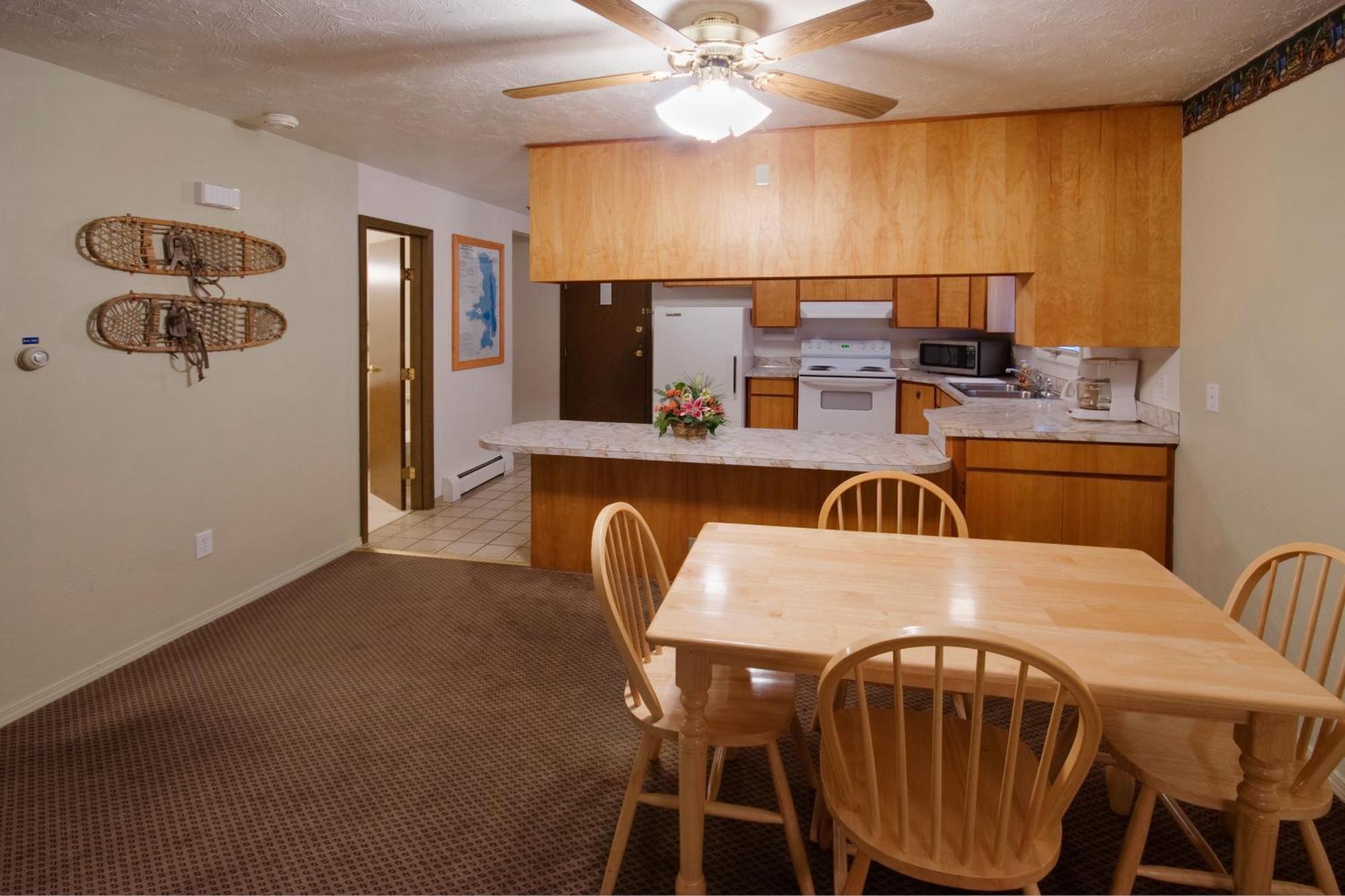 Americas Best Value Inn Полсон Экстерьер фото